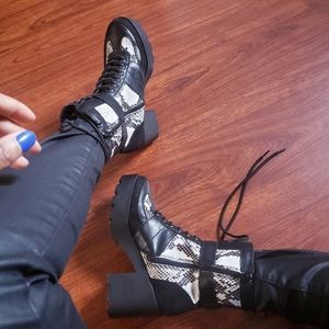 PLATFORM COMBAT BOOTS